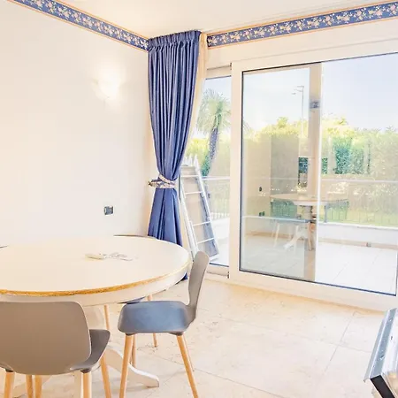 Relais Du Village - Italian Homing Διαμέρισμα *