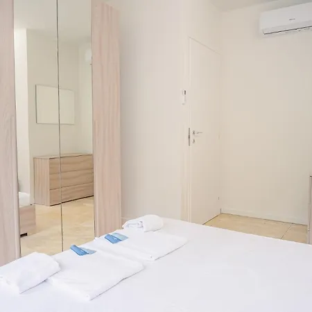 Relais Du Village - Italian Homing Apartment *