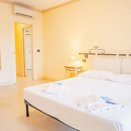 Relais Du Village - Italian Homing * Desenzano del Garda