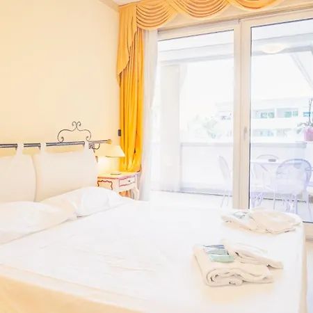 Apartment Relais Du Village - Italian Homing Desenzano del Garda
