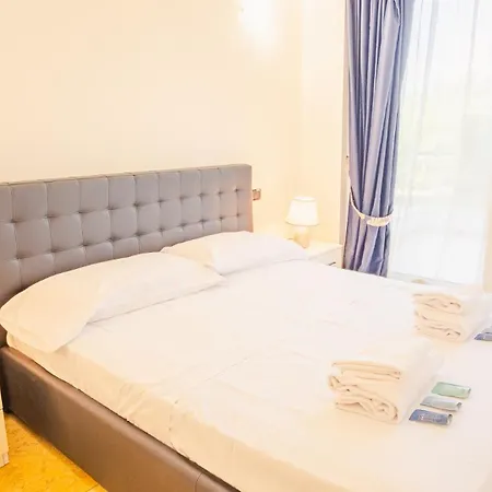 Relais Du Village - Italian Homing Apartment Desenzano del Garda