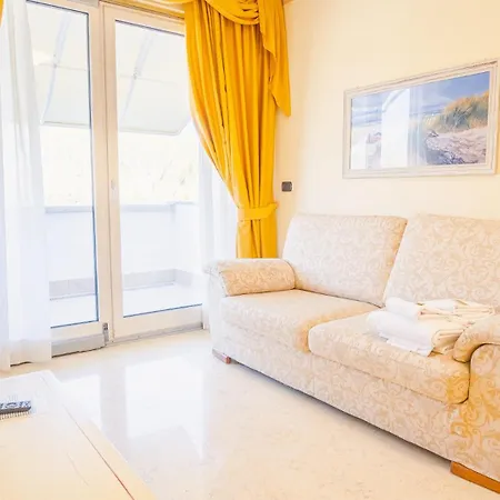Relais Du Village - Italian Homing Apartment *