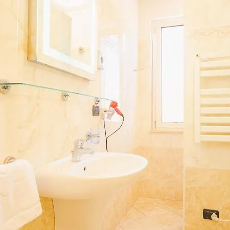 Relais Du Village - Italian Homing *