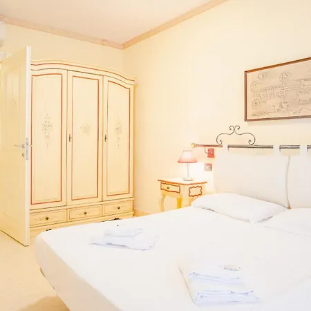Relais Du Village - Italian Homing *