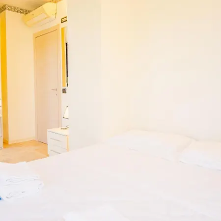Relais Du Village & Elite Daire *