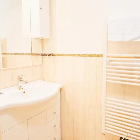 Relais Du Village & Elite Daire *