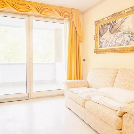 דירה Relais Du Village - Italian Homing דסנזאנו דל גארדה