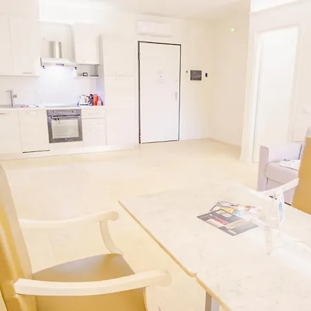 Relais Du Village - Italian Homing Apartmán
